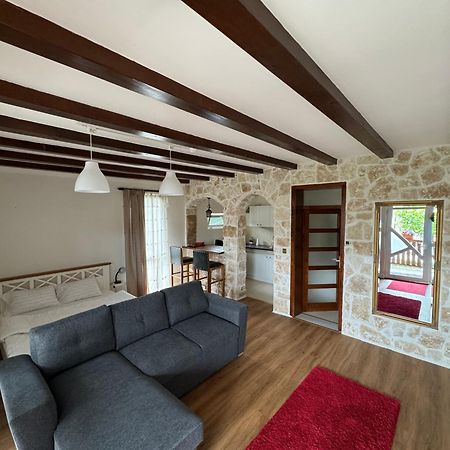 Casa Smarald Turda Noua Hotell Eksteriør bilde